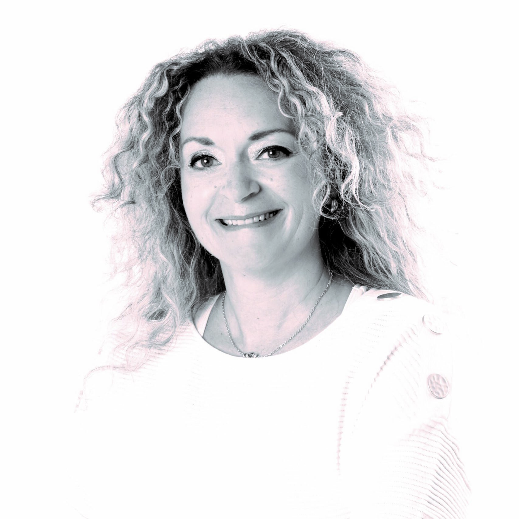Caroline Bivona https://fizzclub.fr/wp-content/uploads/2026/08/Caroline-Bivona-scaled-e1787933238217.jpg
